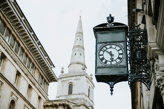 Silver Petticoat Adventures: An Oxford Journey Through Literature